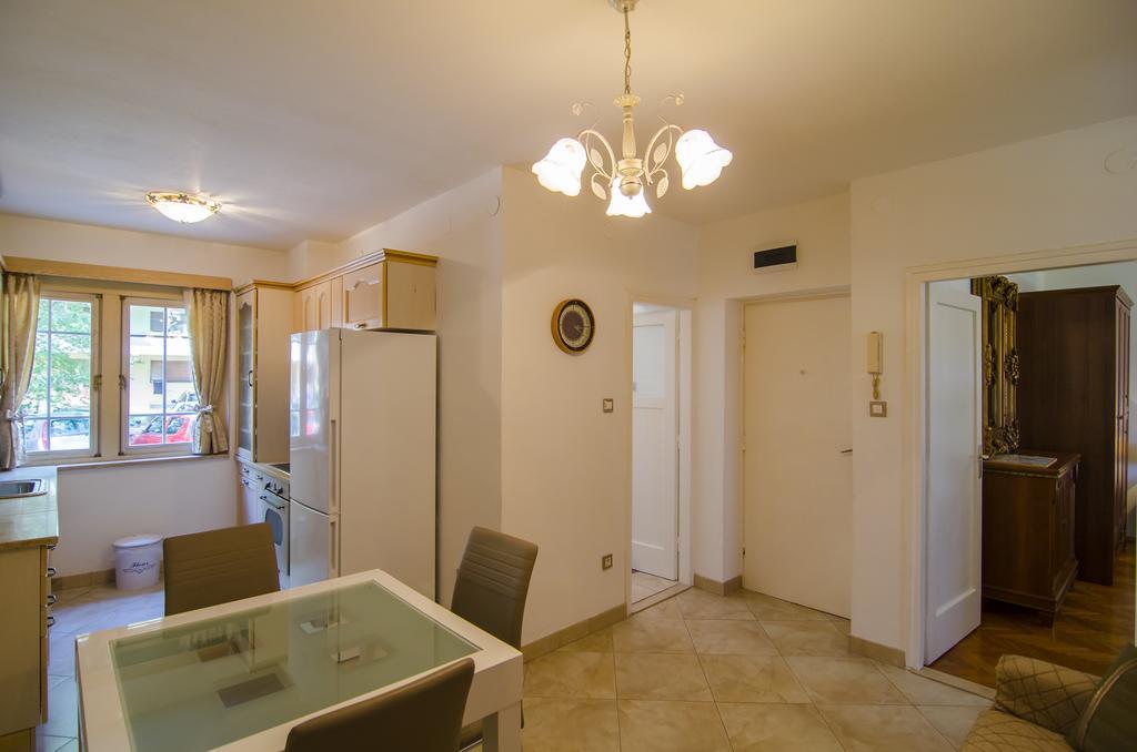Turkish Tower Apartment Split Exterior photo
